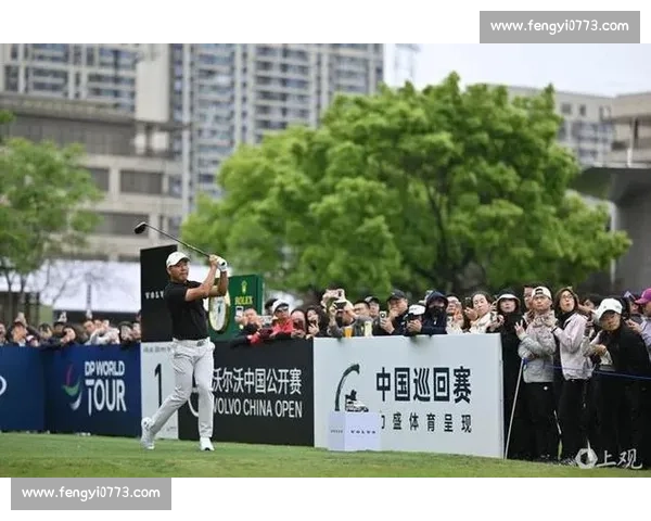 世界顶级高尔夫赛事巅峰对决见证新生代球员荣耀崛起之路精彩瞬间 世界顶级高尔夫赛事巅峰对决见证新生代球员荣耀崛起之路精彩瞬间